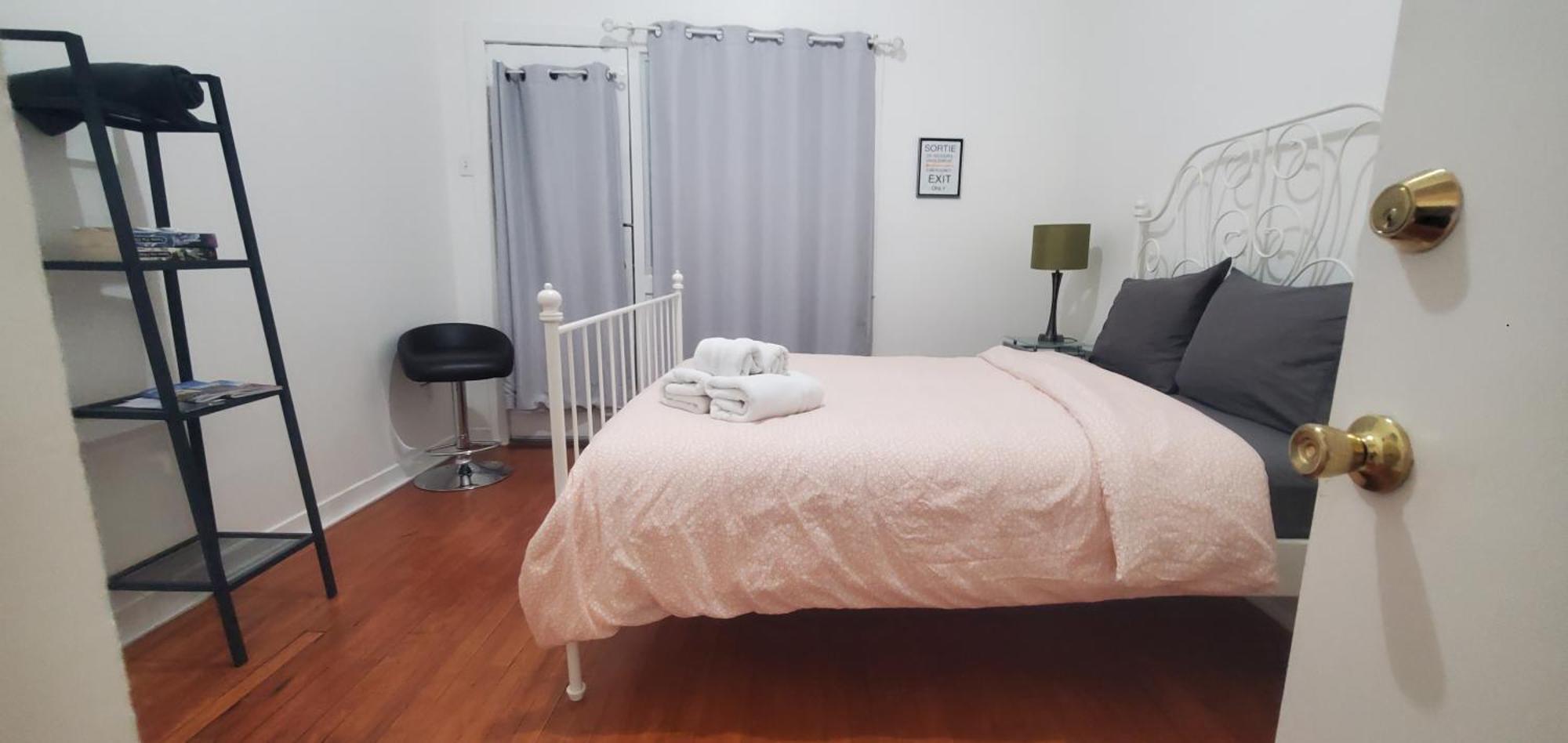 Вилла Heart Of Mtr For Memorable Experience 7Minmetro 2 Backyard Fully Equipped Монреаль Экстерьер фото